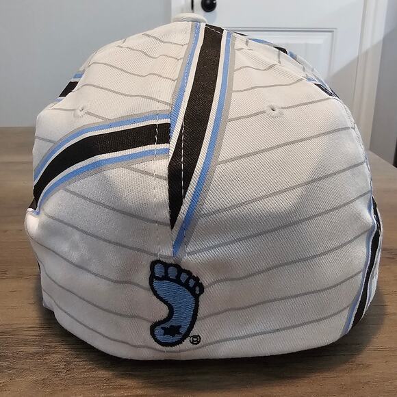 Vtg North Carolina Tar Heels Fitted Flat Bill Hat White Striped UNC NCAA L/XL - Picture 5 of 11
